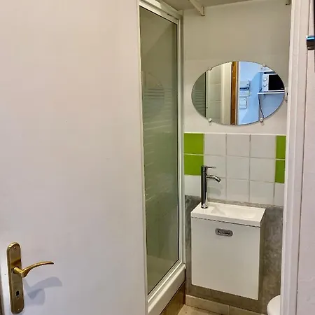 Apartment Entre Aix En Provence Et Marseille Et Parking *